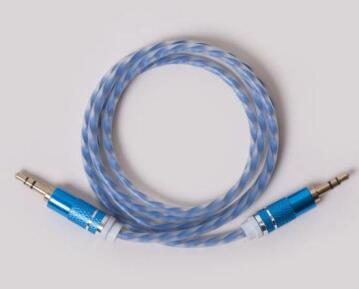 AUX CABLE GLOW IN THE DARK BLUE