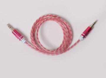 AUX CABLE GLOW IN THE DARK RED