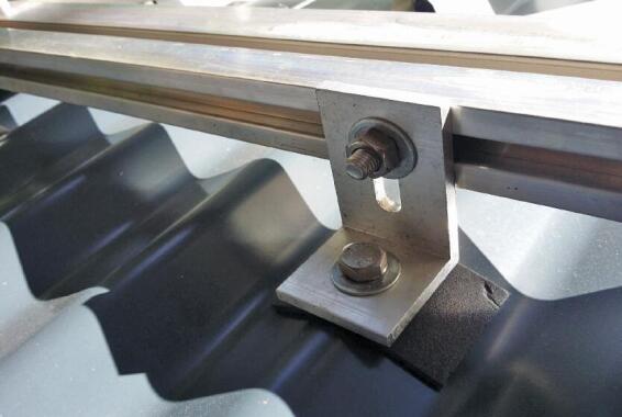 MOUNTING KIT PV PANEL CORRUGATED 72 CELL