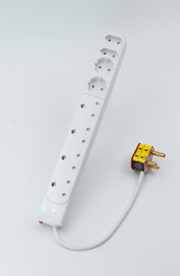 M/PLUG 8WAY SURGE 4X3PIN 2X2PIN 2XSHUCKO