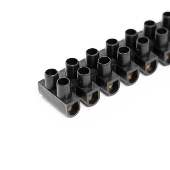 CONNECTOR STRIP 15AMP PVC