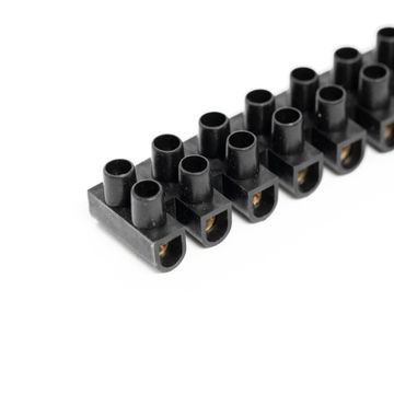 CONNECTOR STRIP 15AMP PVC