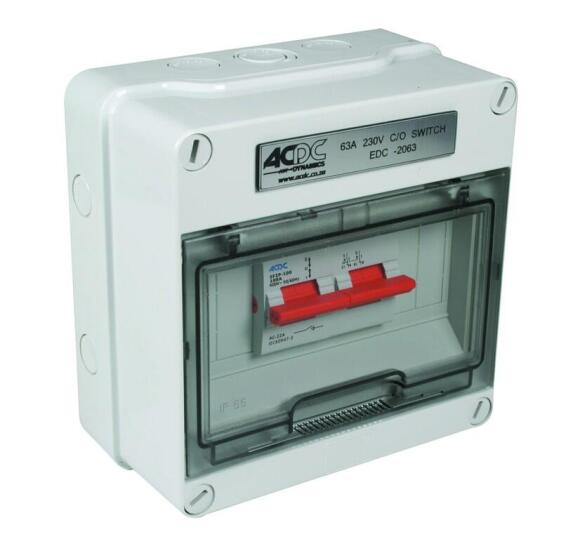 ENCLOSED CHANGE-OVER SWITCH ACDC 63A