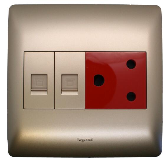 SOCKET 4X4 1X3 PIN+DATA LEGRAND