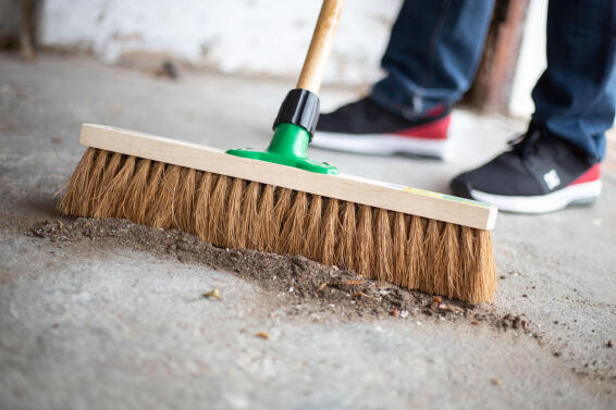 ADDIS CLEAN SECURILOCK 45CM BROOM 11823