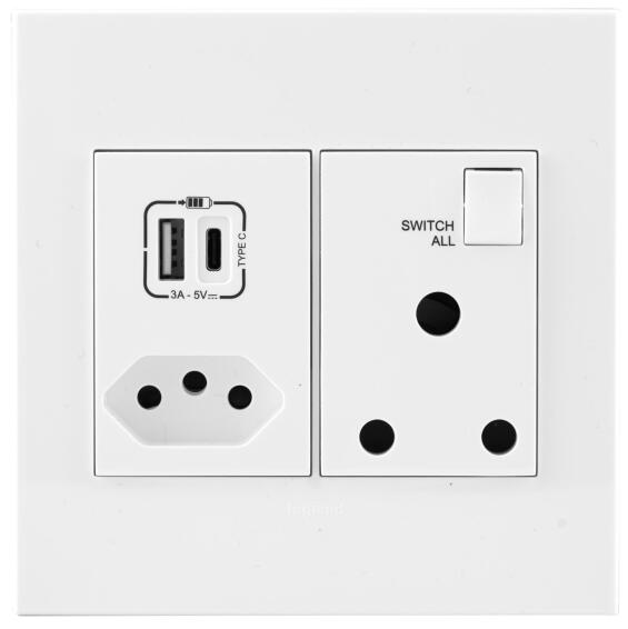 Mono Socket New USB A+C 4x4 ARTEOR White