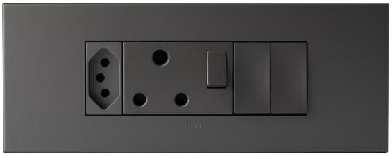 Embedded Multiplug 6 Module S Cluster LEGRAND Magnesium
