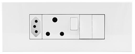 Embedded Multiplug 6 Module S Cluster LEGRAND White