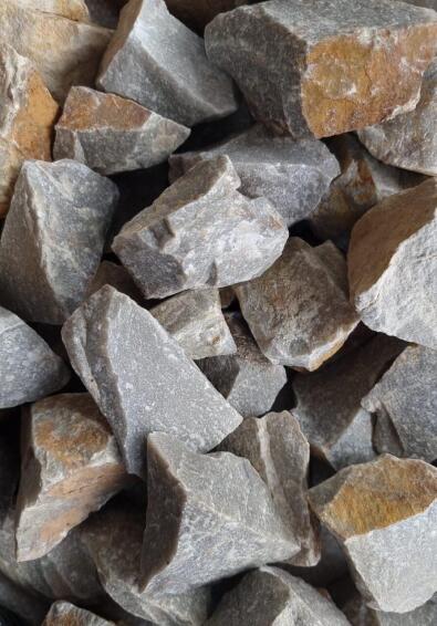 Garden Pebble Sandstone Dump 35-55mm 14.3kg