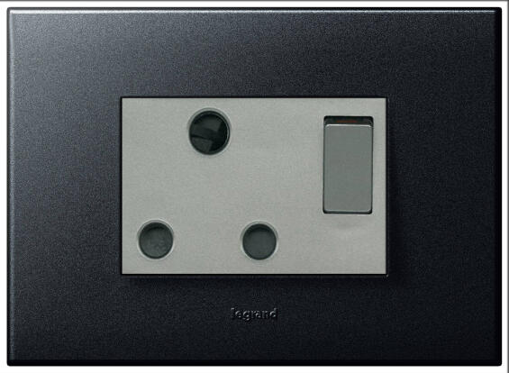Socket arteor LEGRAND 1x3 pin 2x4 graphite