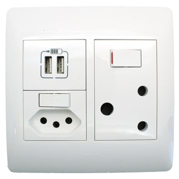 Socket Ysalis LEGRAND 1x3 & 1x2 2 USB ports 4x4 white