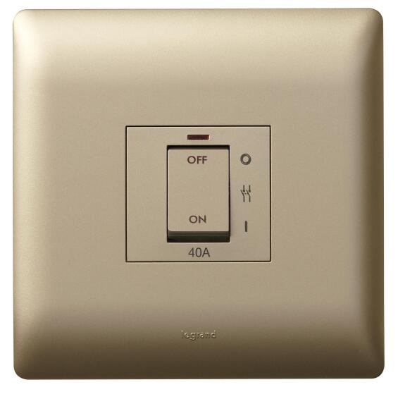 Legrand Ysalis Stove Isolator Champagne 40A 4x4