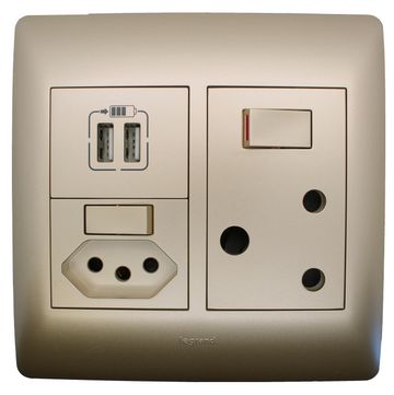 Socket Ysalis LEGRAND 1x3 & 1x2 pin 2 USB ports 4x4 champagne