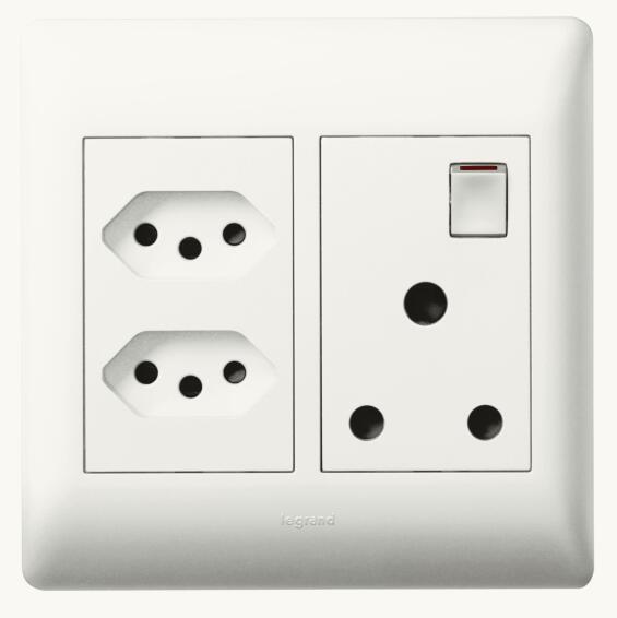 Socket Ysalis LEGRAND 1x3 & 2x2 pin 4x4 white