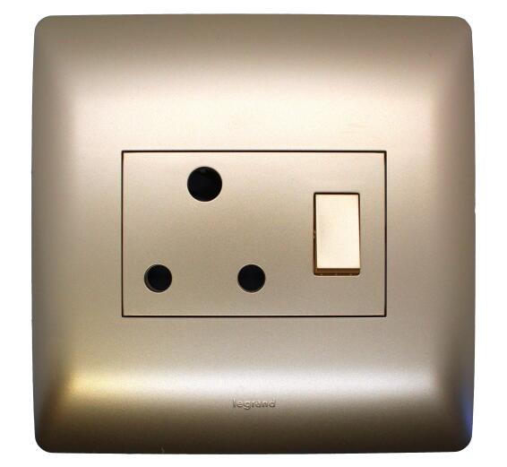 Legrand Ysalis Socket Champagne 1x3 pin 4x4