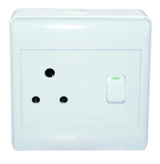 Wall socket white 1x3 pin 4x4