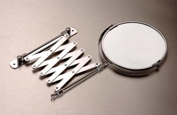 Maginified shaving mirror stainless steel