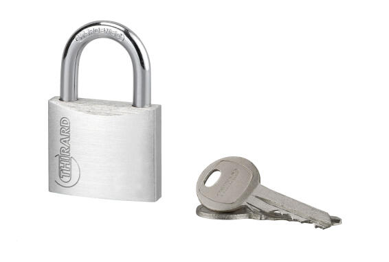 Padlock brass body steel shackle 20mm thirard