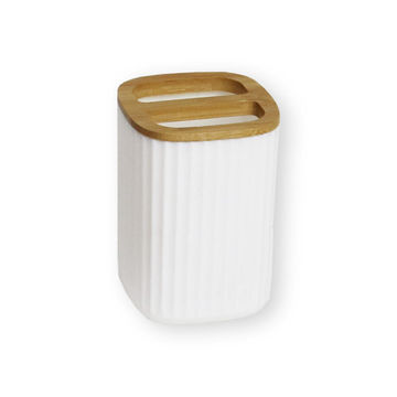 Ribbed Plastic Tooth Brush Holder White 