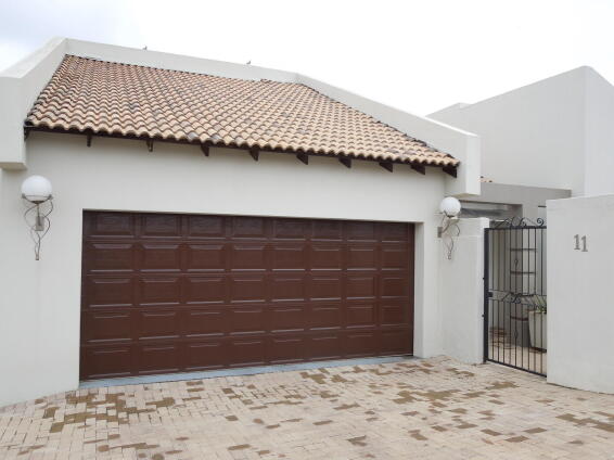 Garage door Chromadeck steel double brown block W4880mm x H2135mm