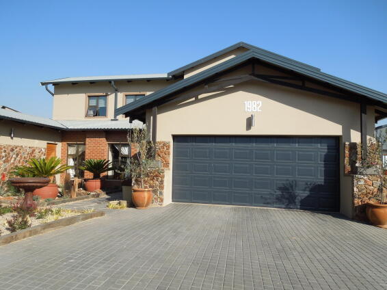 Garage door Chromadeck steel double charcoal block W4880mm x H2135mm 