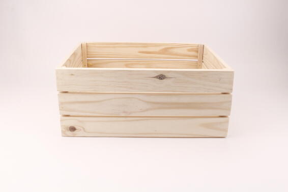 Pine crate medium h21.5 x w50 x d40cm