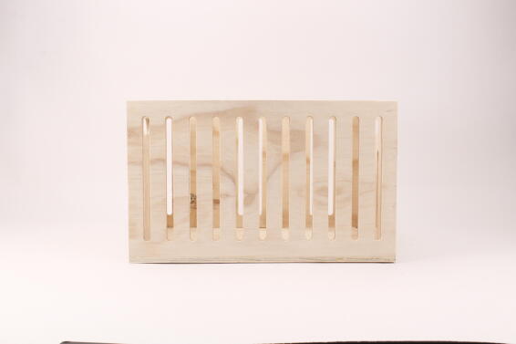 Pine box large h26 x w43 x d32cm