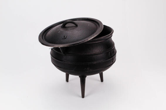 Lk'S Pot (3-Leg) #4 Size 9.3L (C/I)