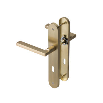 Inspire door handle on plate with key hole alu zamak gold inspire 195mm