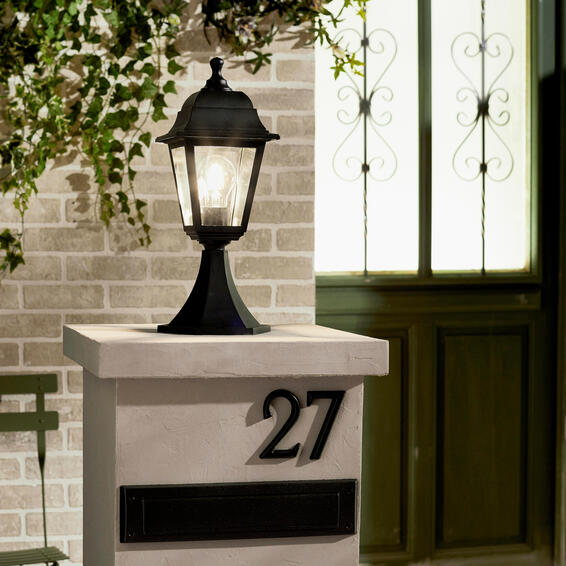 Small post lamp e27 plastic and glass