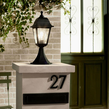 Small post lamp e27 plastic and glass