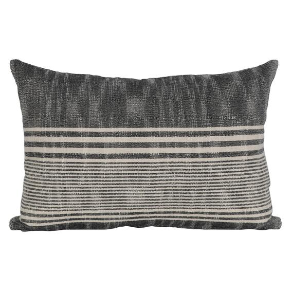 Inspire yuri paris cushion 40x60cm