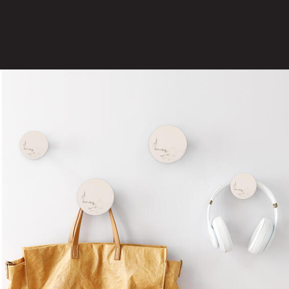 Round hooks set of 4 white marble
