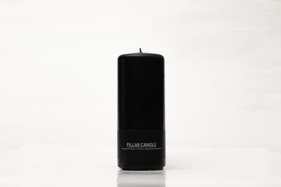 Pillar candle black 7.5x18cm