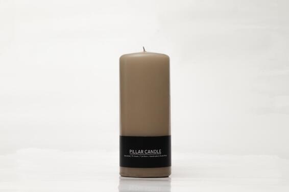 Pillar candle subtle beige 7.5x18cm