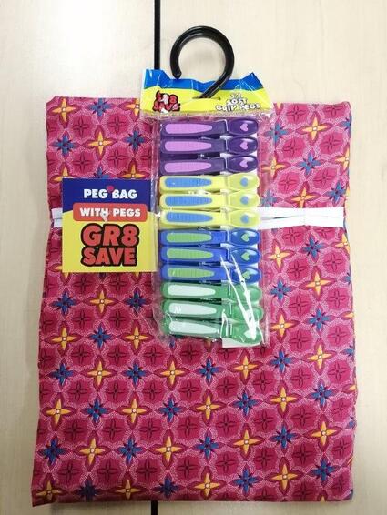 GR8 SAVE PEGBAG WITH PEGS 12 PACK