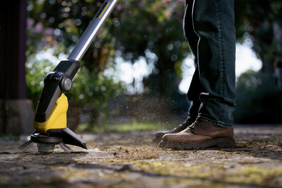 KARCHER - BATTERY WEED REMOVER WRE 18-55