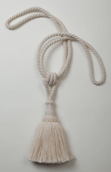 1pc tassel cotton tieback off white