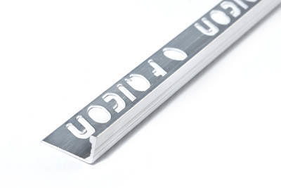 Straight Edge Aluminium Polished Silver 10mm (2.5m)