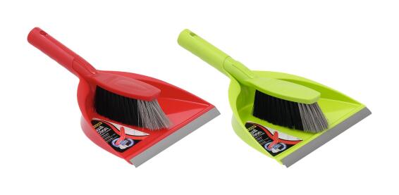 ADDIS DUAL DUSTPAN AND BRUSH LEROY MERLIN South Africa