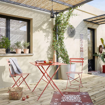 Outdoor Dining Table NATERIAL Flora Origami Cocktail Red