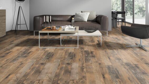 Laminate Flooring Mount Oak 2-Strip 7mm (2.245m2/box)