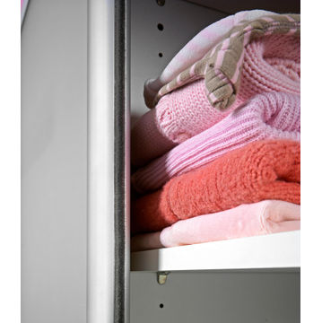 Wardrobe sliding door joint with anti-clash brush