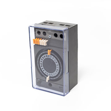 SWITCH TIMER ANALOGUE 24HR